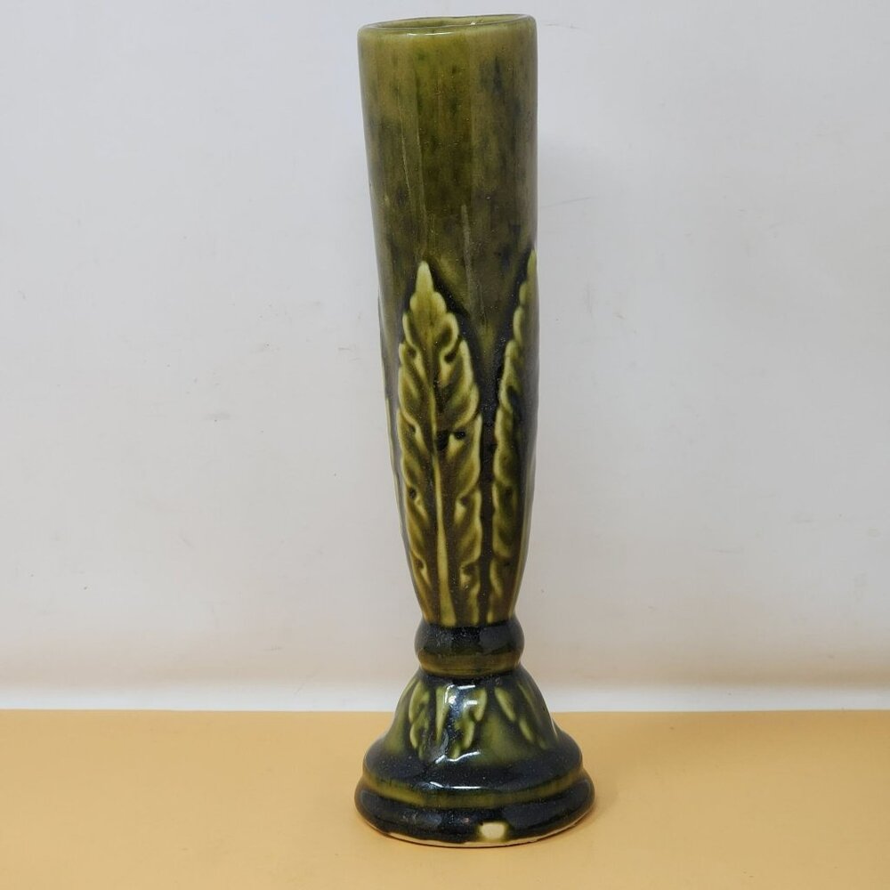 Vintage Green Ceramic Bud Vase‎ With Raised Leaf Design & Glossy Finish